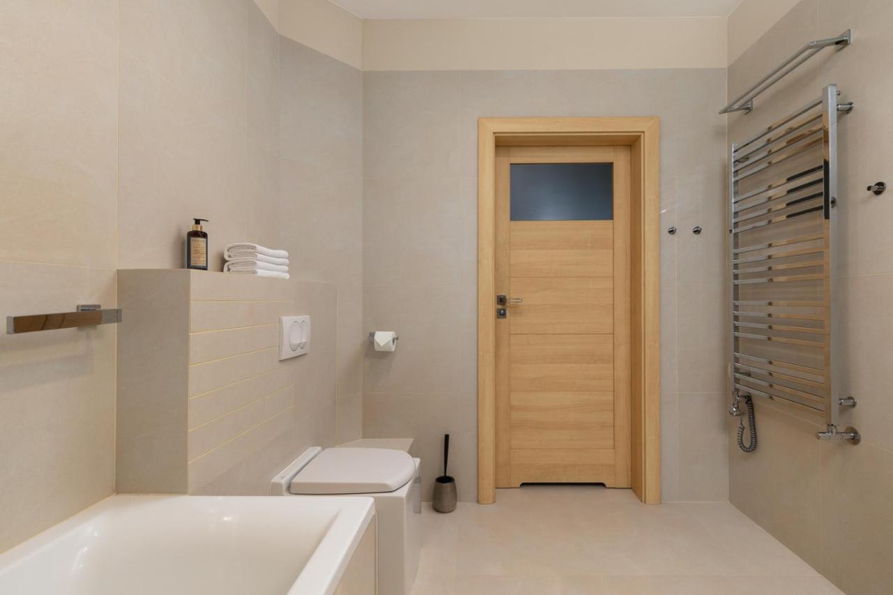 Apartment Slominskiego 5 II With Balcony By Noclegi Renters Warsaw Luaran gambar