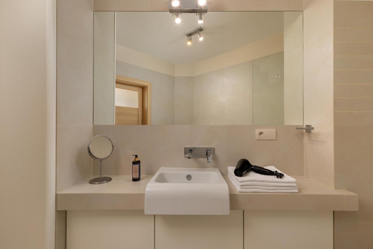 Apartment Slominskiego 5 II With Balcony By Noclegi Renters Warsaw Luaran gambar